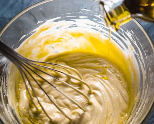 1-ok-maionese-adobestock-173729437