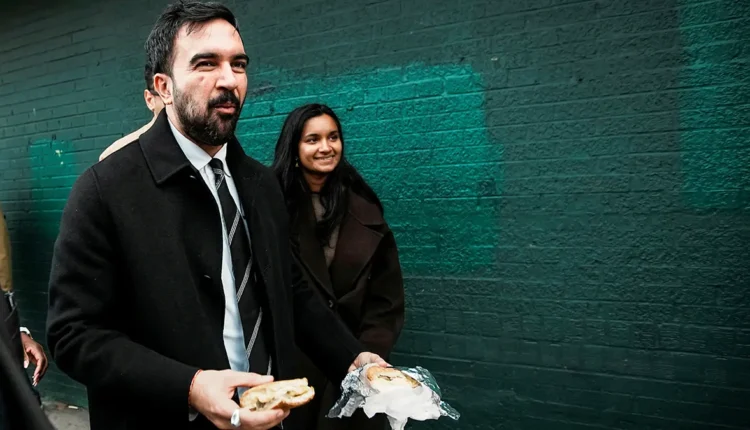 zohran-mamdani-eating-sandwich-10-29-25