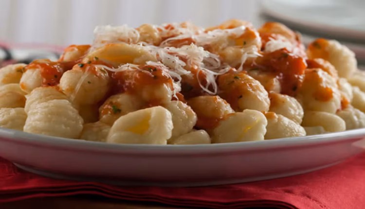 noquis-rellenos-a-los-cuatro-quesos-una-delicia-cremosa-para-los-amantes-del-queso-4QDAJMACO5AKNCQND66LDKFOLA