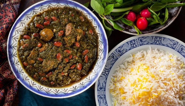 3-Khoresht-e-Ghormeh-Sabzi-1024×683